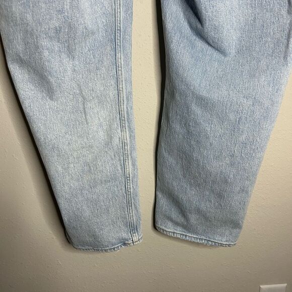 Abercrombie & Fitch The 90s Straight Low Rise Jeans - Picture 8 of 11